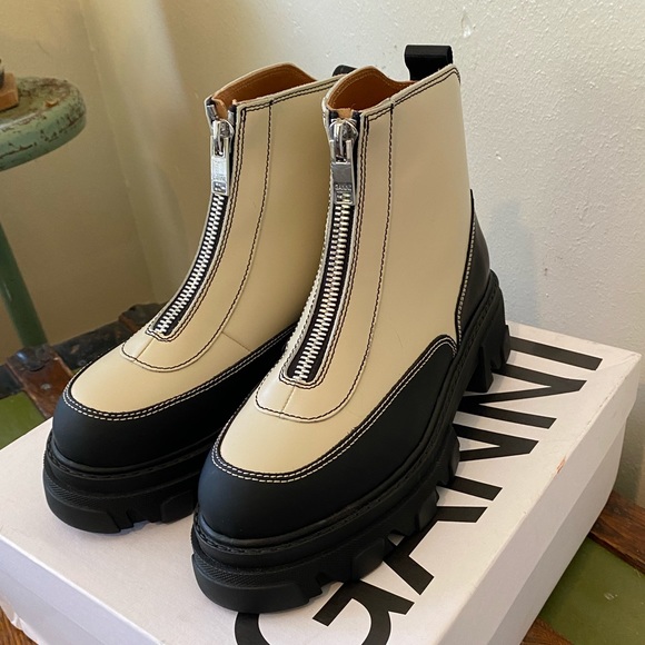 Ganni Polifo Zipper Boot Cream 